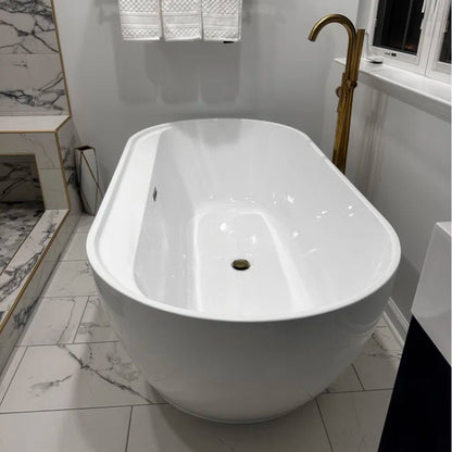 Luxury freestanding acrylic bathtub