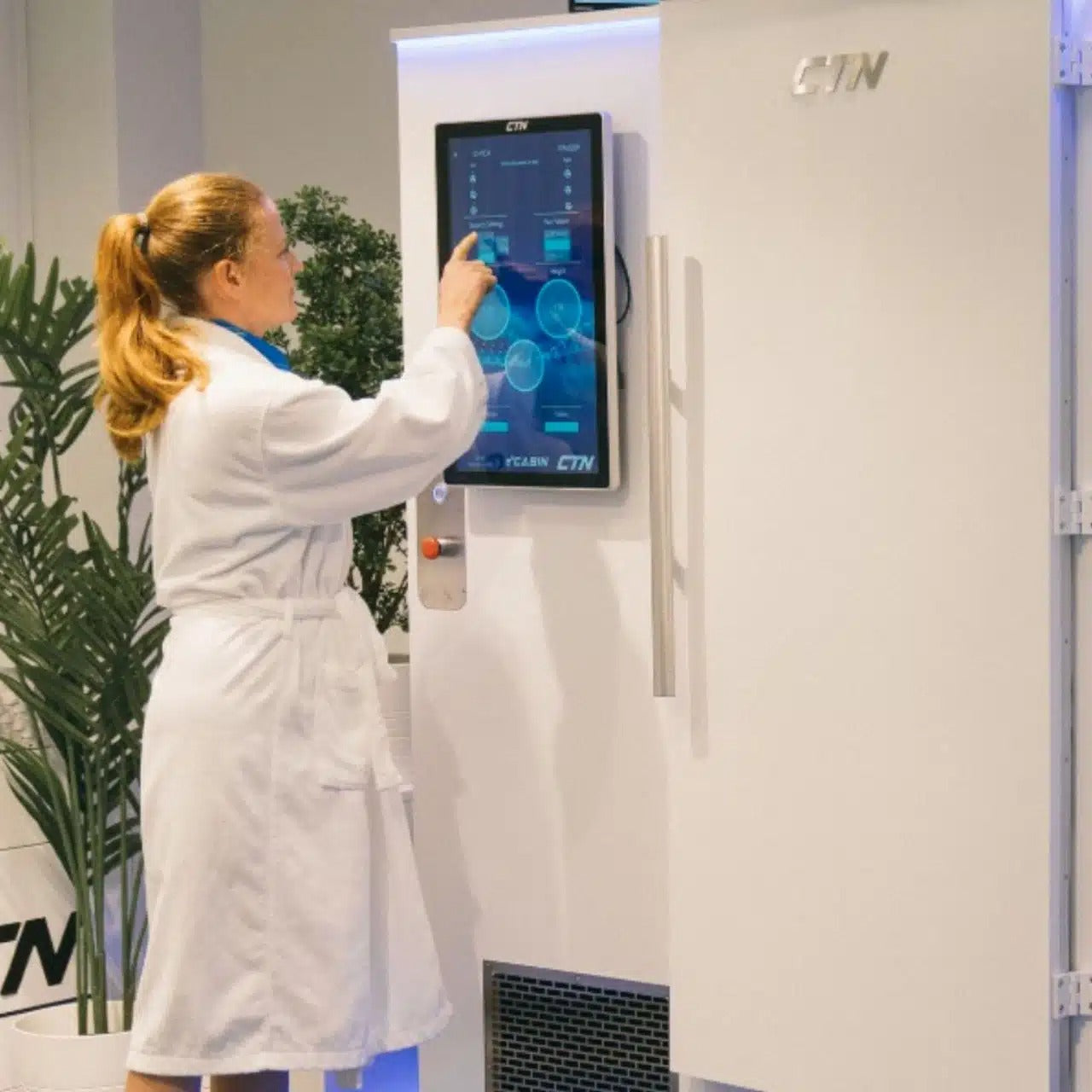 E°Cabin Open-Top Electric Cryo Machine